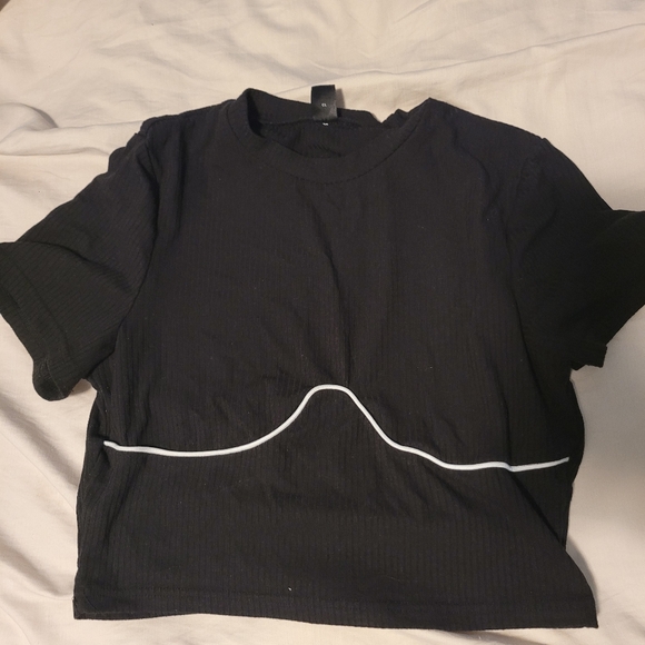 Black Crop Too - Picture 1 of 1